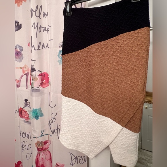 H.D. in Paris Dresses & Skirts - Anthropology Knit HD in Paris pencil skirt size 2 knitted